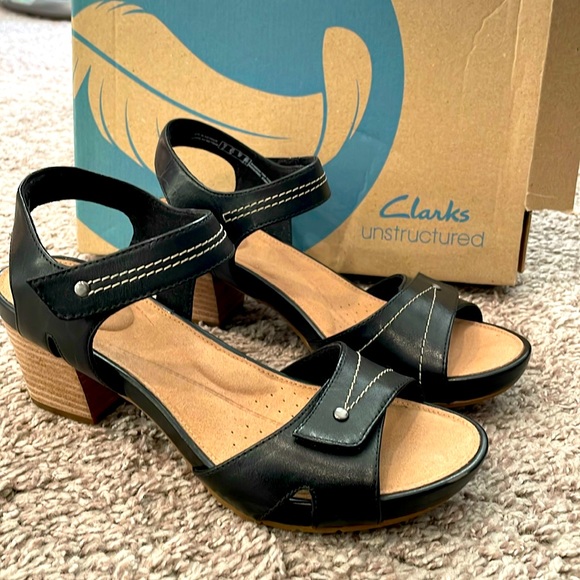 Clarks Heeled Sandal🔸NEW - Picture 1 of 8